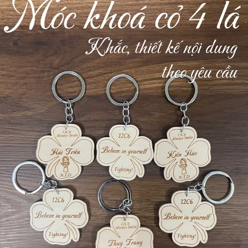 Móc khoá cỏ 4 lá khắc tên