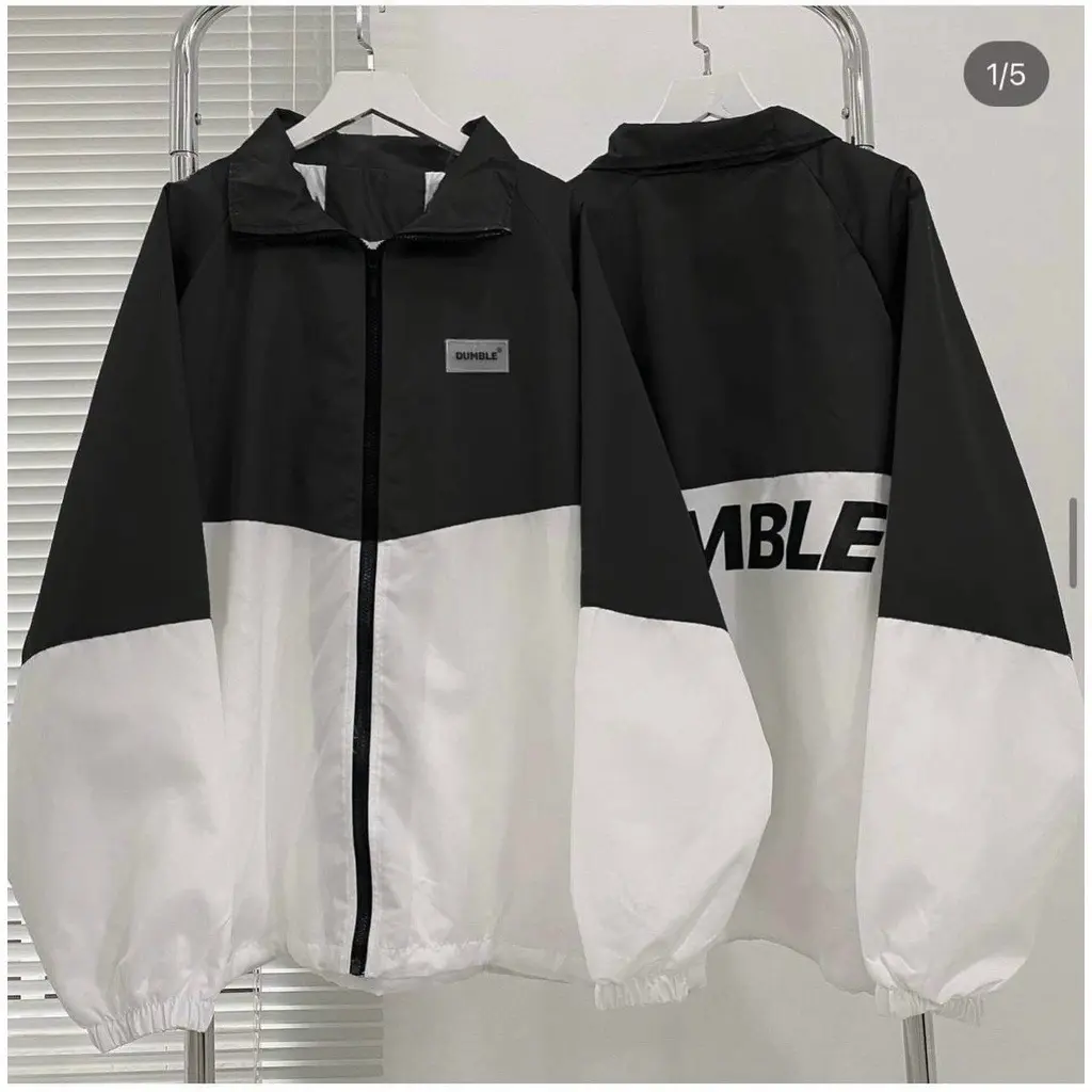 Áo khoác dù hai lớp in logo chữ DUMBLE form nam nữ Unisex
