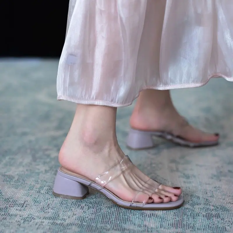 Internet Celebrity Sandals Women's Summer Outdoor Wear 2024 New Fashion Chunky Heel Mid Heel Slippers Transparent Sandals Ins Fashion