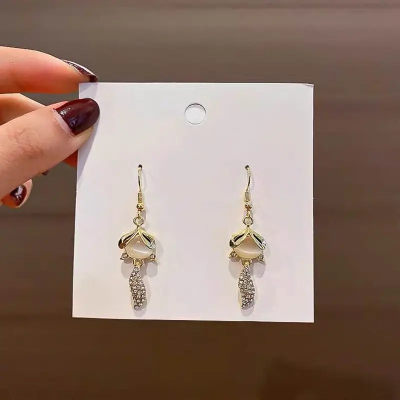 Khuyên Tai Thiết Kế Hình Đuôi Cáo Dễ Thương Cho Nữ Đi Tiệc 3