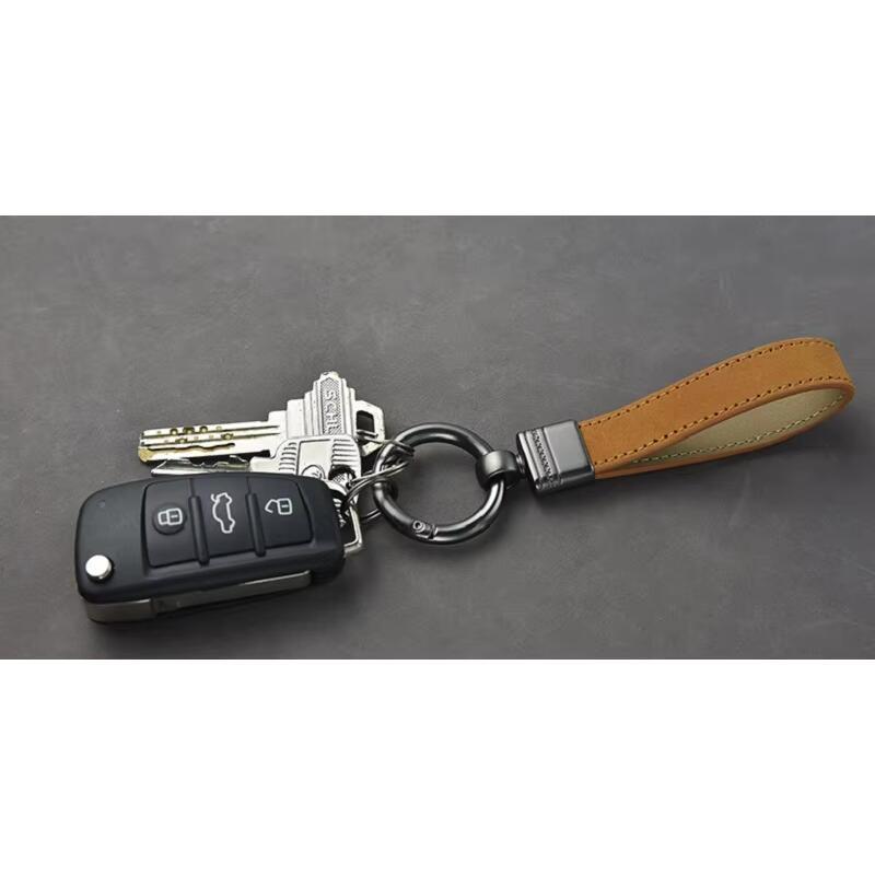 Product Introduction of Genuine Keychain Top-end Business Gift For Man Good Quality Black Brown Real Leather Car Keyholder Key Chain 17