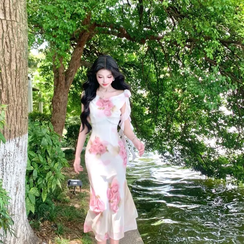 Đầm Hoa Nữ Lệch Vai Đính Hoa Dáng Dài Ôm Đuôi Cá
