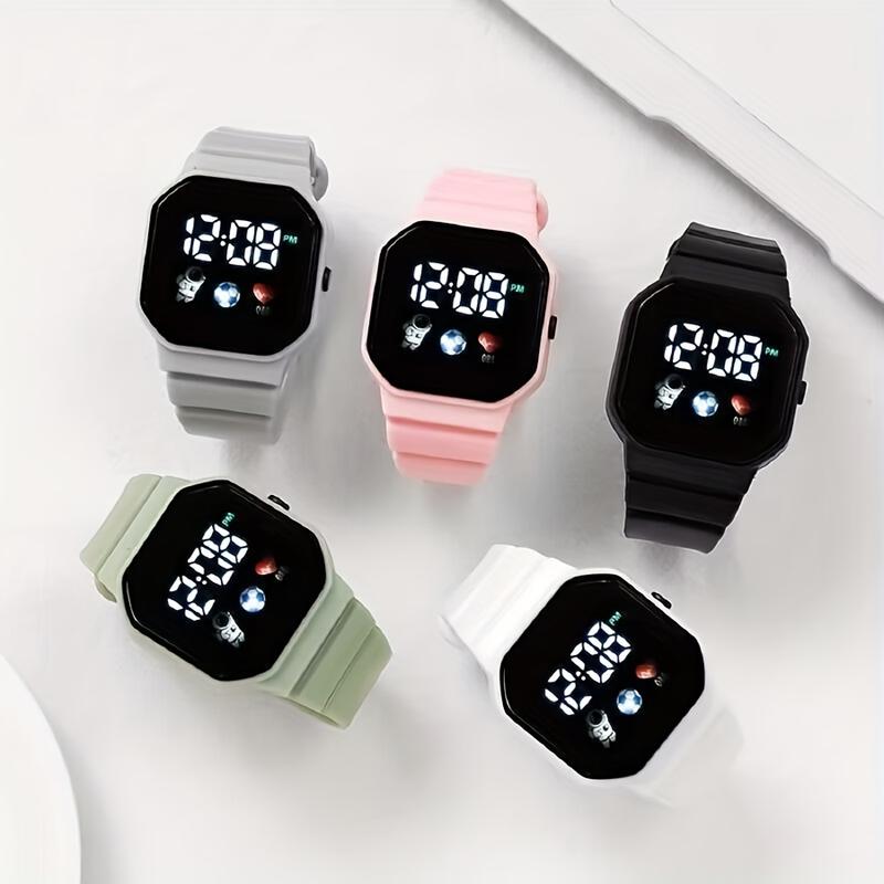 Product Introduction of Jam Tangan Sukan Digital LED, Untuk Lelaki, dengan Tali Silikon, Kalis Air 30m, Jam Tangan Elektronik Persegi, Sesuai untuk Aktiviti Luar dan Pakaian Harian 2