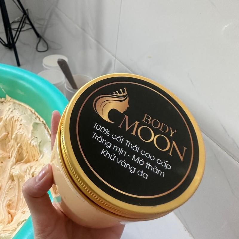 Kem body cốt thái  500gr ( có tẩy )