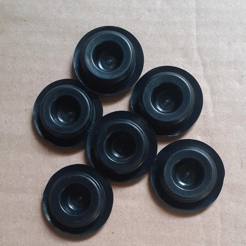 plastik cover tutup lubang mobil universal original Ukuran 2,5 Cm ready stock 1