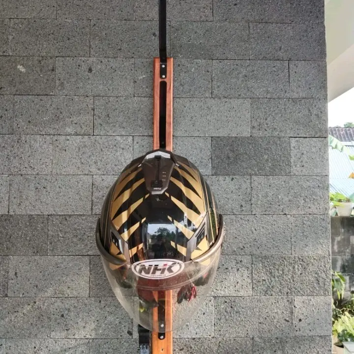 GANTUNGAN HELM DAN KUNCI PRAKTIS DAN CANTIK 3