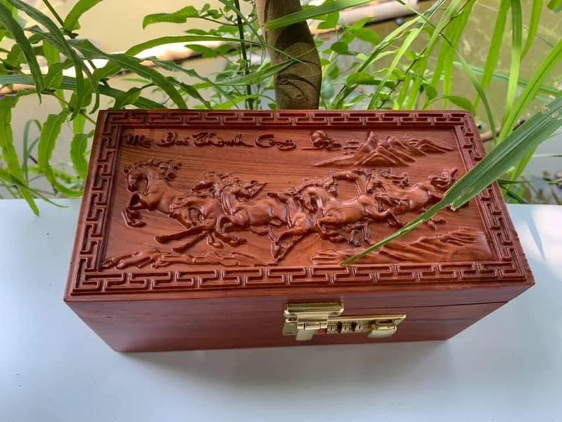  Hộp đựng tiền tiết kiệm bằng gỗ có khóa mã số bảo mật 
