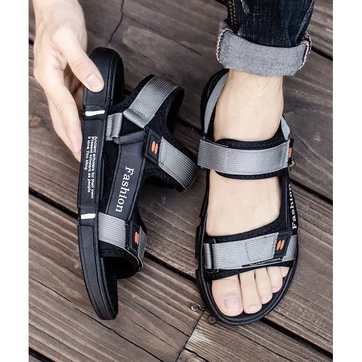 [Fashion-2 màu] Dép sandal nam chữ Fashion 2 quai phong cách trẻ trung, cá tính  DéP Đế Bằng Shoes GiàY 2