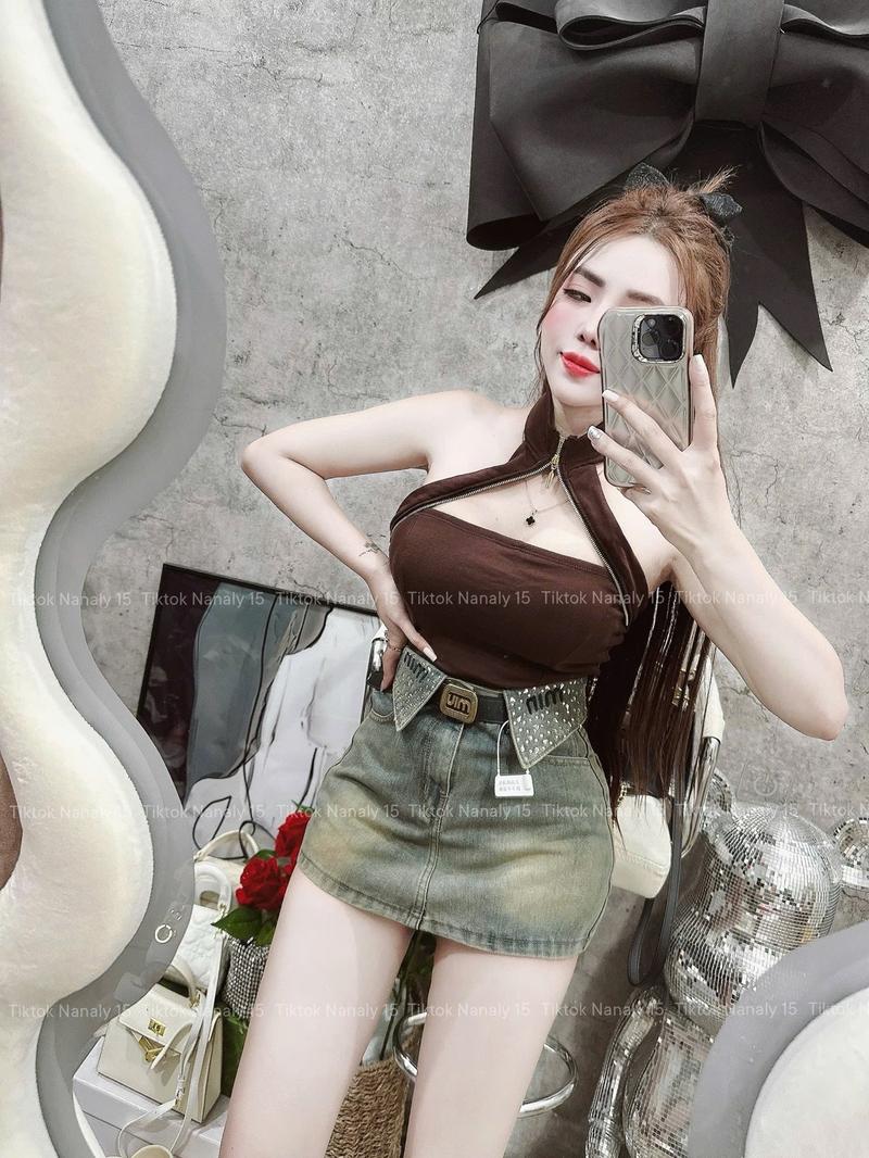 Product Introduction of Áo thun cổ yếm có dây kéo,có mút đệm sẵn 5