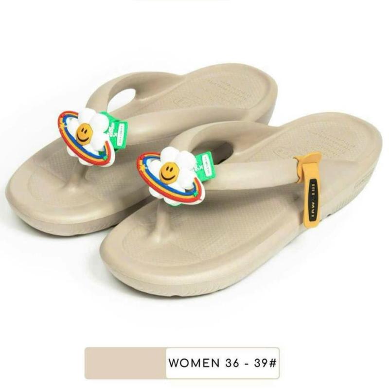 Product Introduction of Dép xỏ ngón nữ đi biển đế cao su eva mềm, êm chân, kèm họa tiết hoa trên quai cực kỳ dễ thương 12