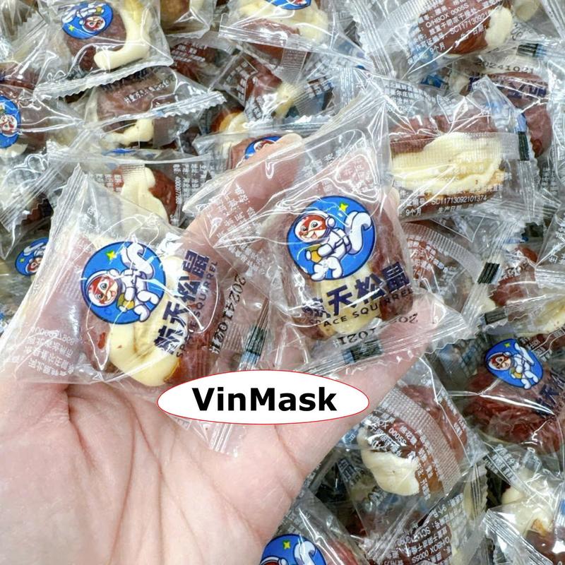 500gr Táo Đỏ Kẹp Sữa Lạc Đà Nhân Hạt Điều [HIỆU CON SÓC] Dinh Dưỡng, ăn vặt - VinMask 2