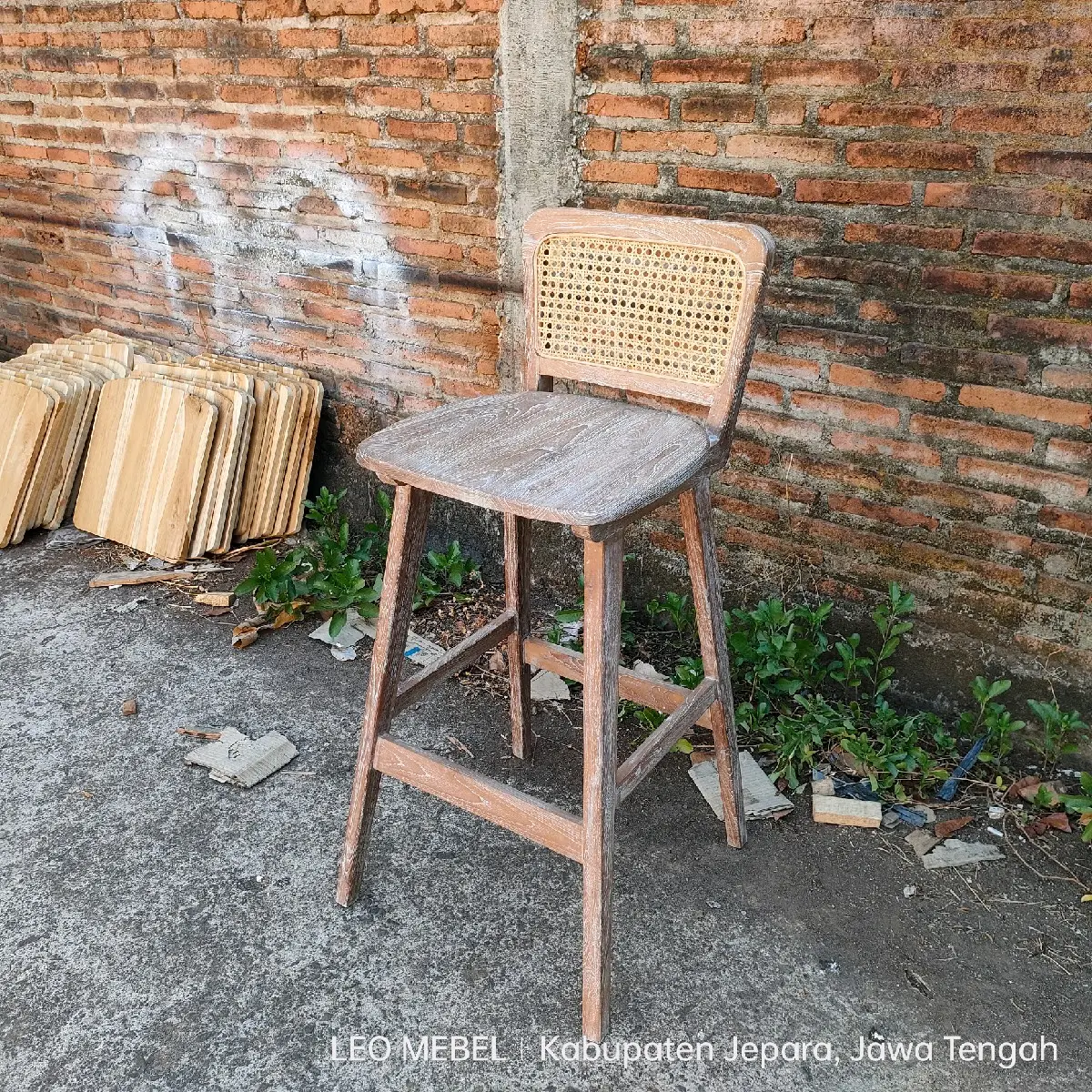Kursi Bar Kayu Jati Kombinasi Rattan Asli, Wihte Wase Terakit Antik Chairs Furniture Mebel