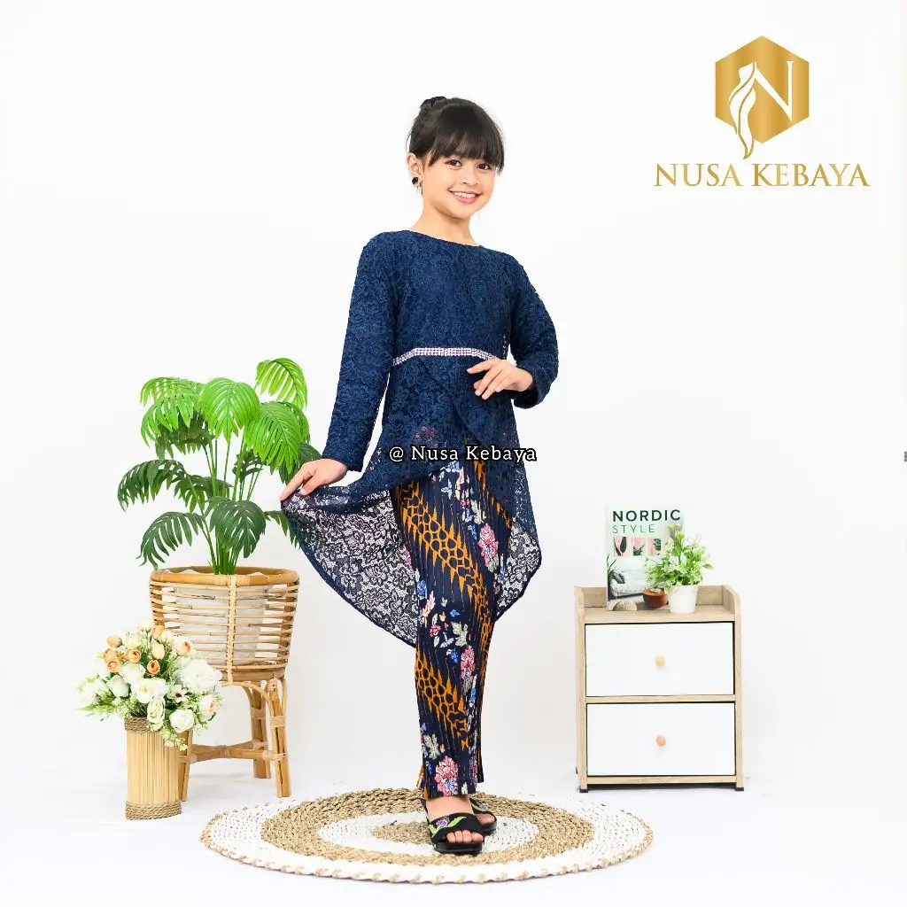 Kebaya Anak Modern Kekinian Setelan Kebaya Anak Perempuan Bahan Brukat Set Rok Plisket
