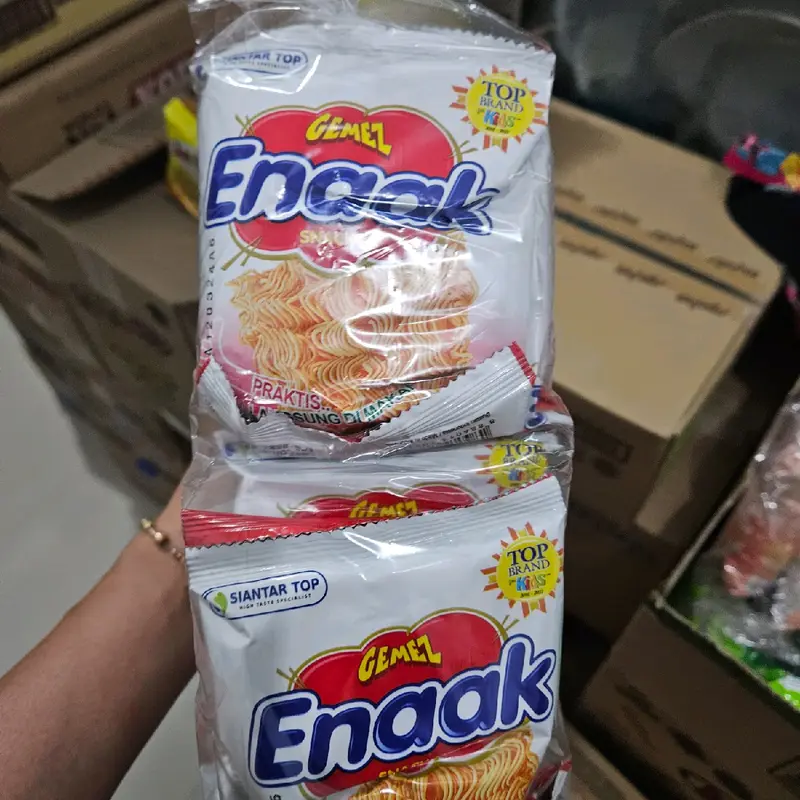 10 Pcs Snack Enaak Mie Gemez  16 Gr Cemilan Food Crispy 0