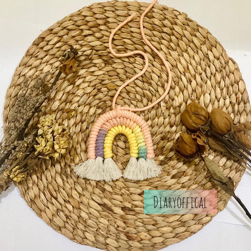 Gantungan kunci / Keychain / Gantungan Tas / Bagcharm / Souvenir / Macrame Rainbow 3