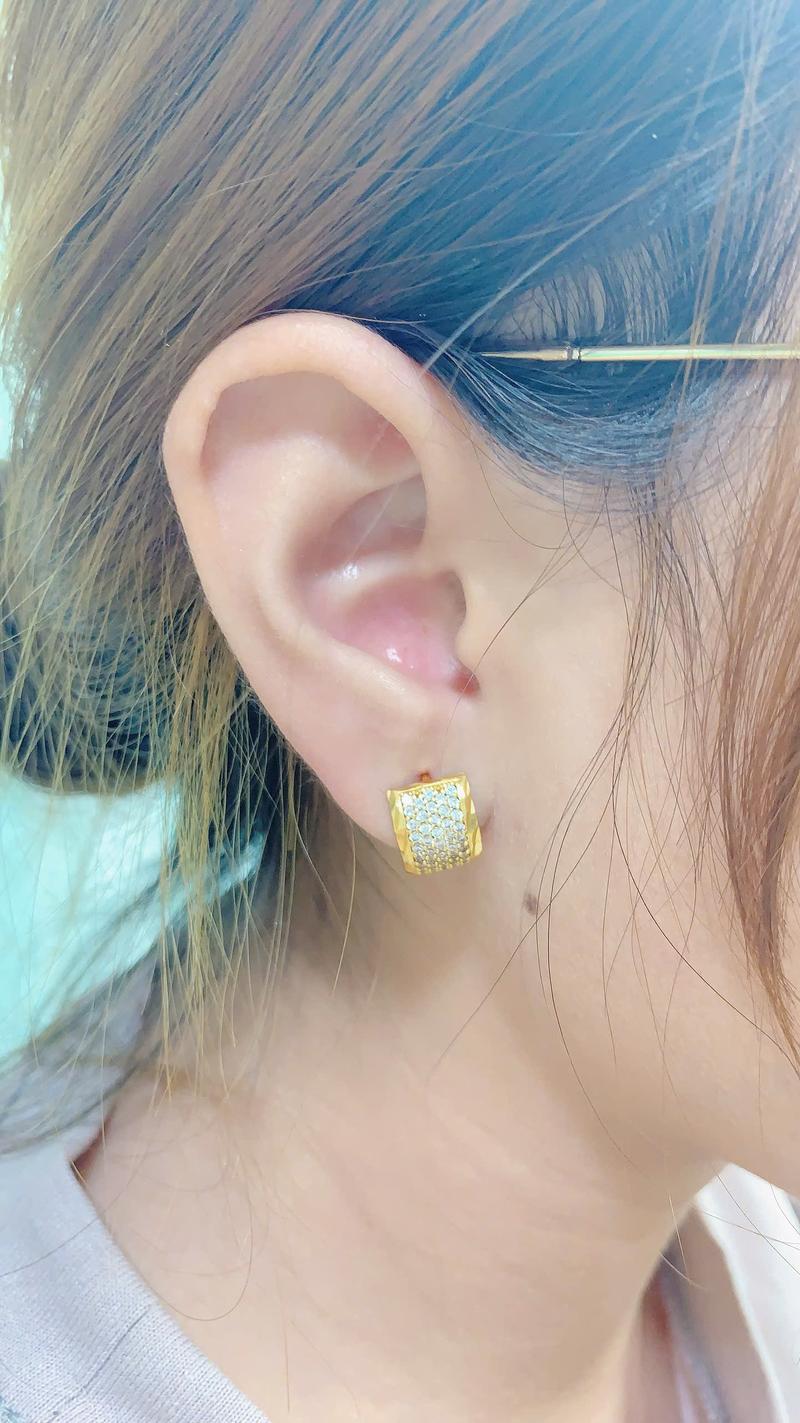 Product Introduction of BH8- Bông tai VÀNG HỘI kiểu dáng sang trọng , quý phái dành cho nữ Hoa Tai Khuyên Tai Women 3