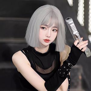 Cos ウィッグ女性ボブヘッドセットインターネット有名人がいますがいますストレートヘア日本と韓国おばあちゃんグレーショートヘア高温シルクウィッグセット