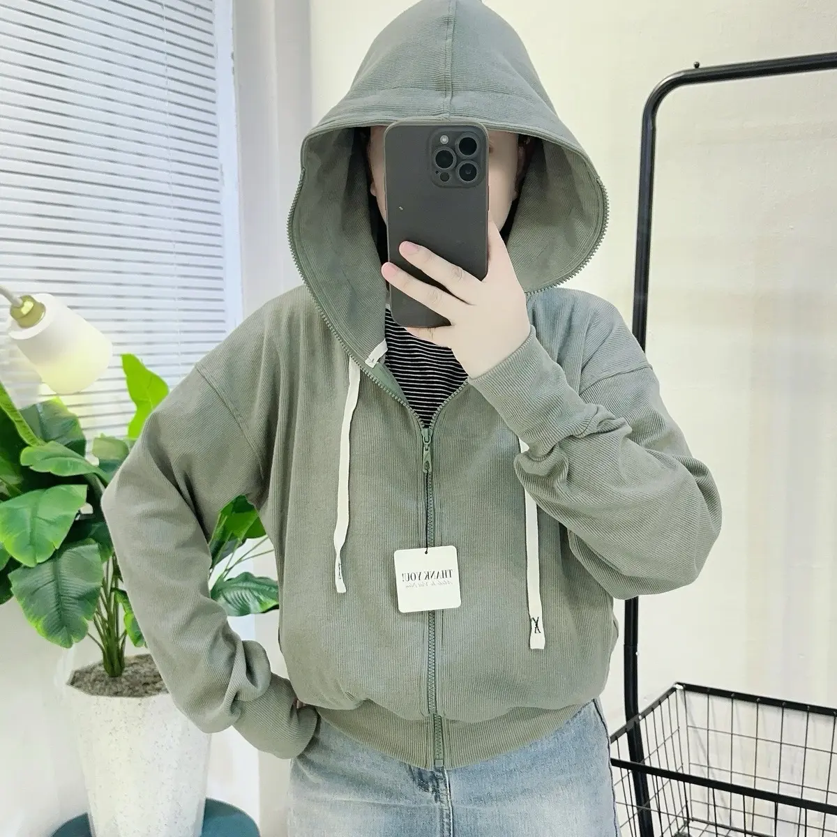 ÁO KHOÁC THUN GÂN FORM THƯỜNG TÚI KHÓA Nữ Jacket Women Top