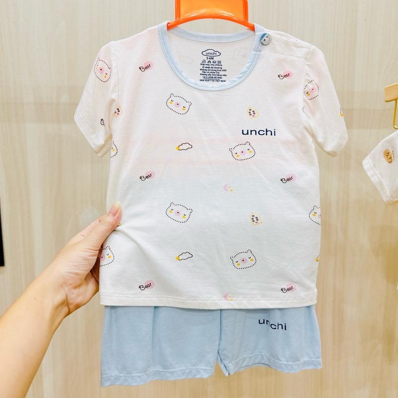 bộ Quần áo ngắn tay peptit hoa văn chui đầu unchi cho bé 4 đến 15kg