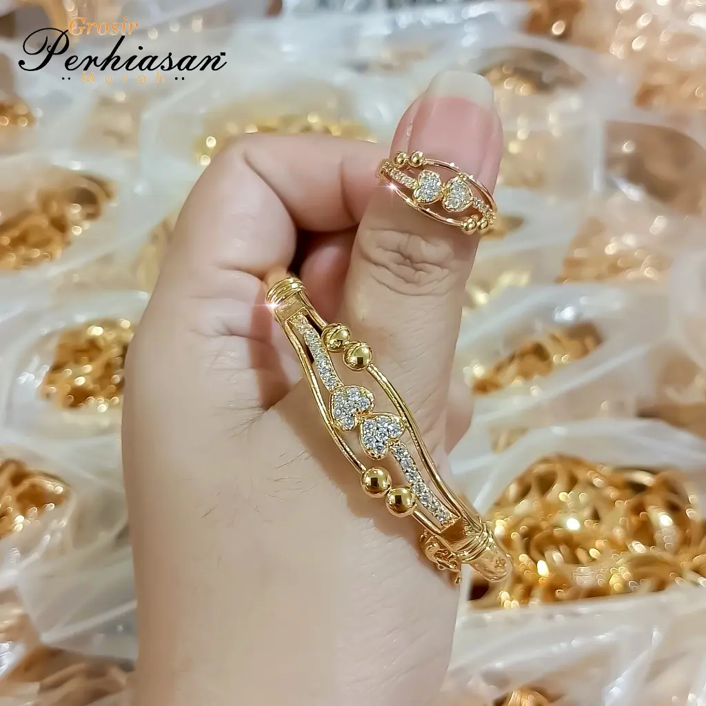 Gelang Free Cincin Perhiasan Wanita Lapis Emas Permata Anti Luntur Dan Karat Titanium GDT10