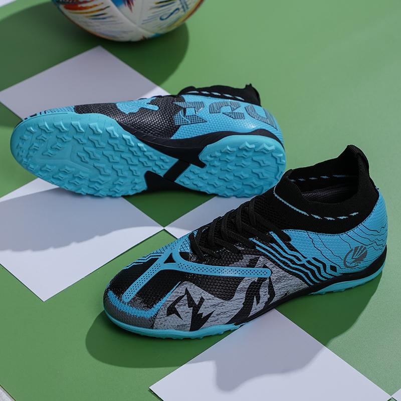 Product Introduction of （SIZE 32-45）Ready Stock Unisex Plus Size Football Shoes Outdoor Futsal Soccer Shoes Non-slip Training Shoes 25