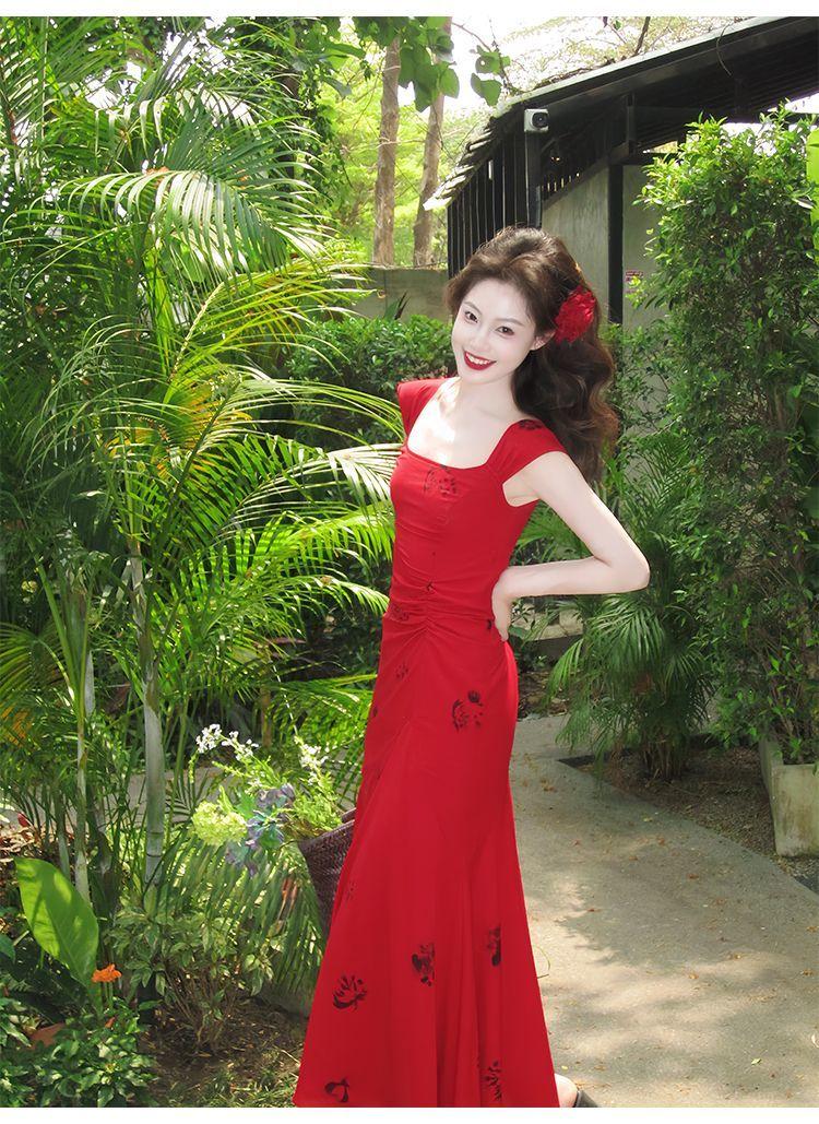 Product Introduction of Váy Hai Dây Vest Cổ Vuông Màu Đỏ Pháp, Đĩa Xanh Ăn, Chiang Mai Hoa Hồng Đỏ, Váy Tiệc Trà Đuôi Cá, Váy Đi Kỳ Nghỉ Cho Nữ, Năm 2025 Dress Women 9