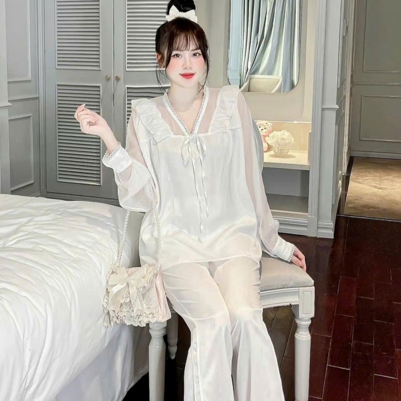 Trắng
