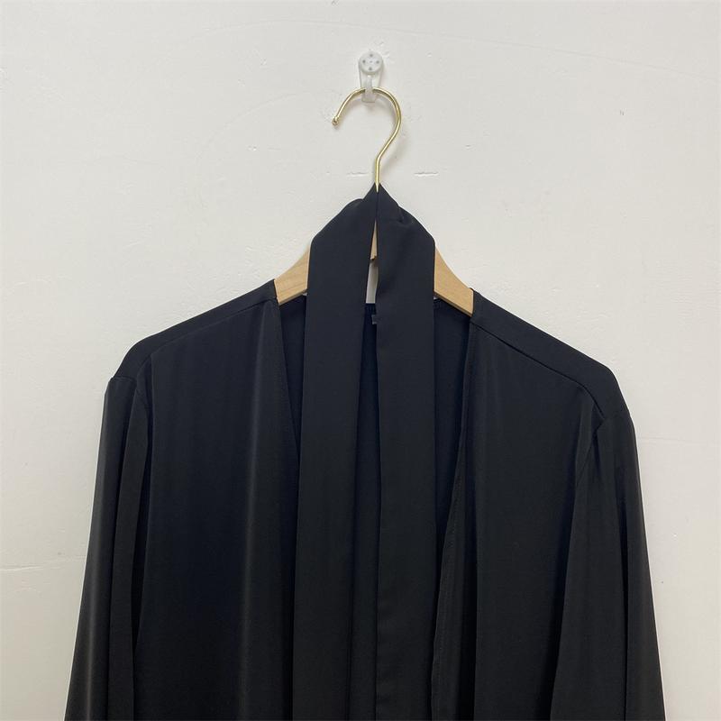 Product Introduction of Trendy Muslim Slim Fit Cardigan with Pockets Fashion Middle Eastern Embroidered Abaya 1431 11