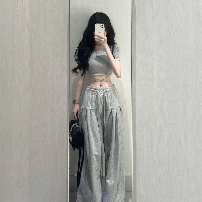 Bộ Đồ Nữ, Áo Phông ngắn Tay Thiết Kế Cô Gái Nóng Bỏng, Quần Ống Rộng Bó Sát Cạp Cao Hàng Mới Về Mùa Hè 2023 đồ mua dong set  hoa 1