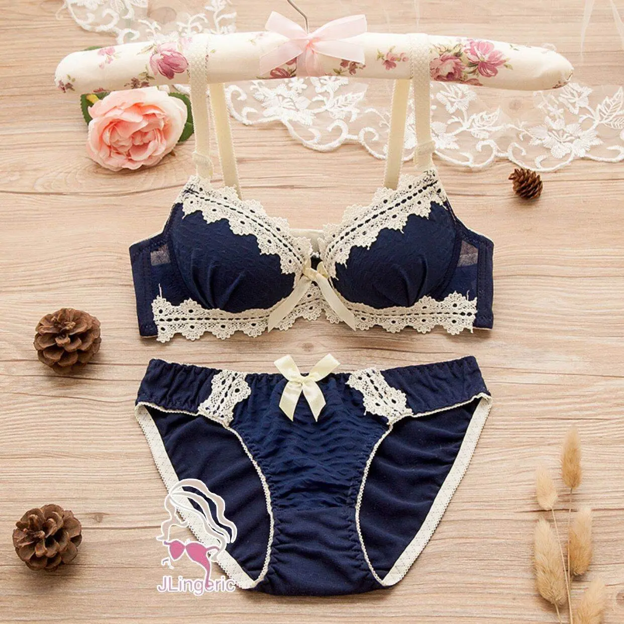 BRA SET / BH SET / SET BRA WANITA SEKSI BH DAN CELANA DALAM SETELAN WANITA COCOK UNTUK HANTARAN PERNIKAHAN