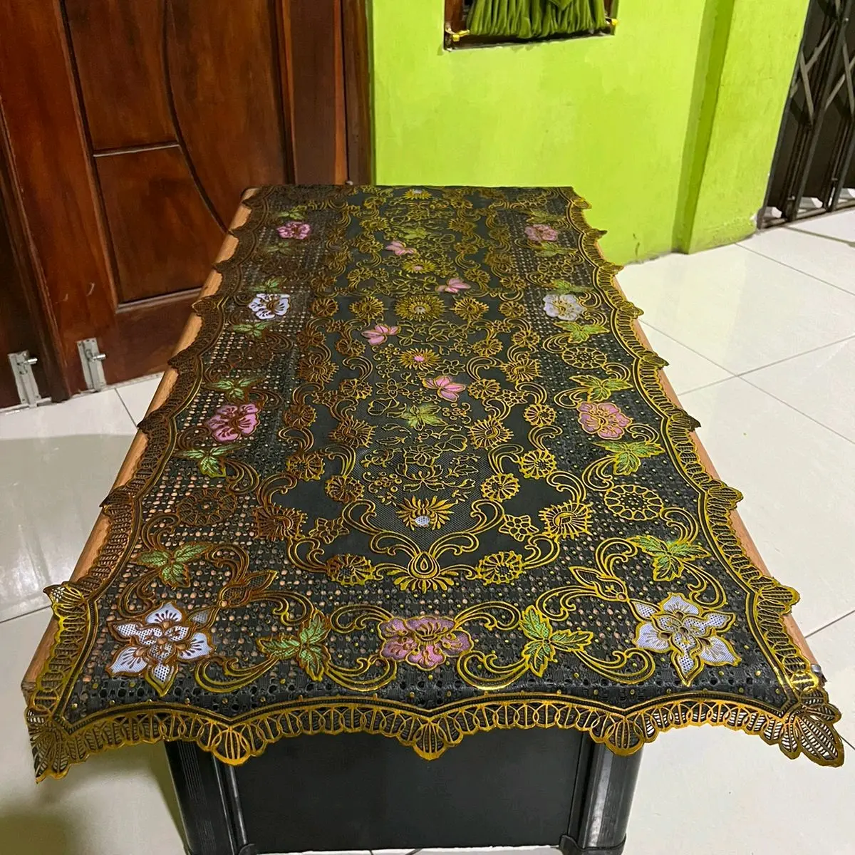 taplak meja tamu karet emas jumbo 48x110cm Dapat dilipat Taplak Meja Modern