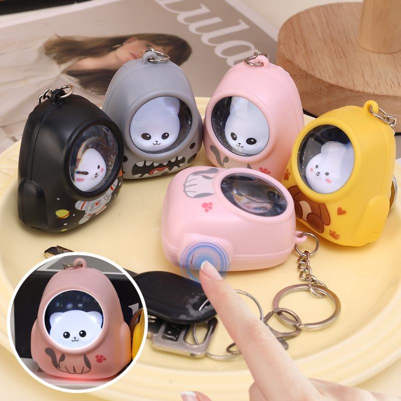 Product Introduction of Đèn Ngủ Phát Sáng, Cỡ Nhỏ Thiết Kế Sáng Tạo, Phong Cách Hoạt Hình Dễ Thương, Tạo Không Khí Lãng Mạn, Thích Hợp Cho Các Cặp Đôi, Bao Gồm Dây Chuyền Chìa Khóa Gia Cầm 25