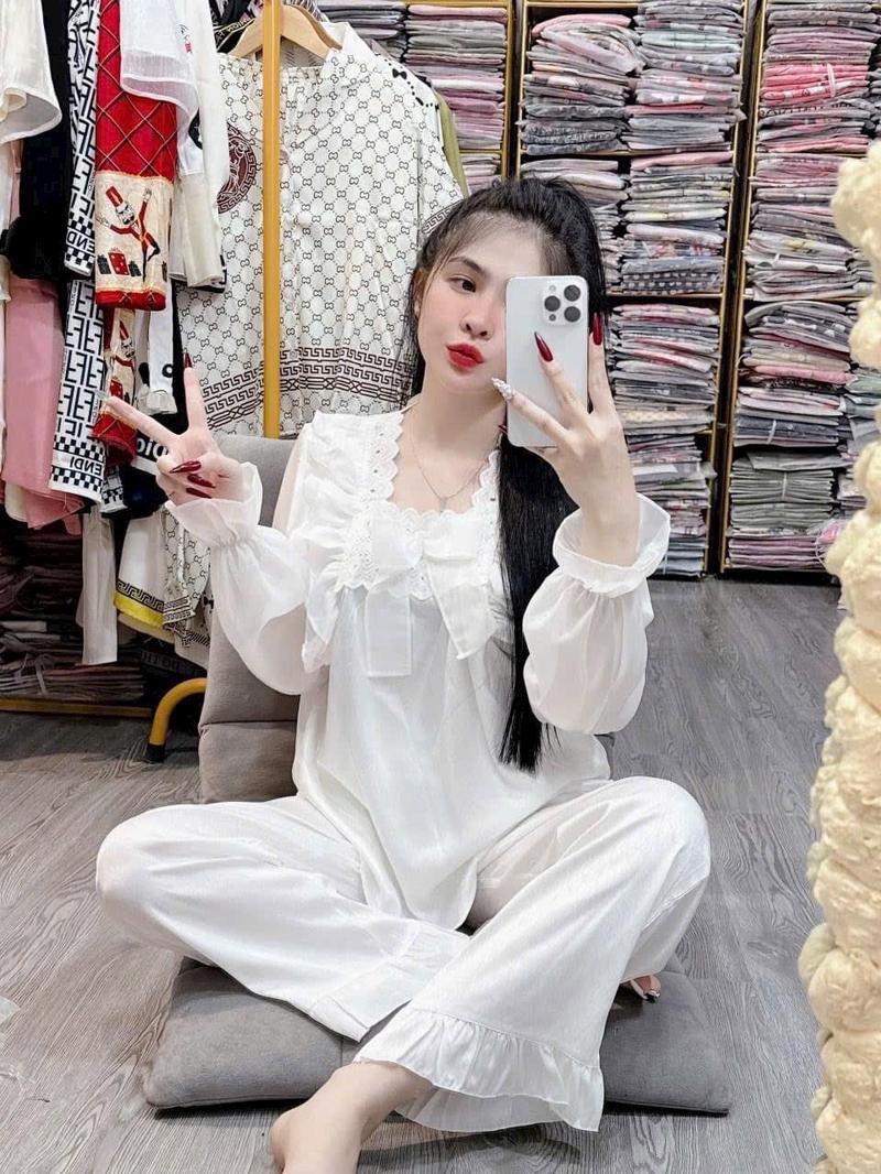 Product Introduction of H55 Pijama Nữ Áo Dài Cổ Vuông Tay Von Tag Nơ Quần Ống Loe Chất Lụa Xước Trơn Bộ Đồ Ngủ Nữ Phù Hợp Mặc Bốn Mùa Size 40-62 KG Ong Voi Loang 15