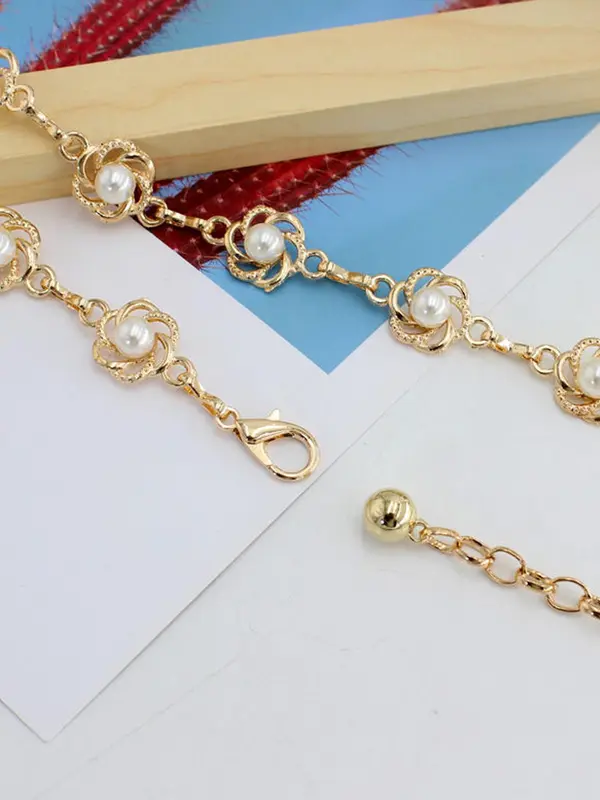 Women's Elegant Faux Pearl Decor Flower Design Chain Belt,  Trendy Cute Chain Belt, Chic All-match Stylish Clothes Accessories for Party Decor 2