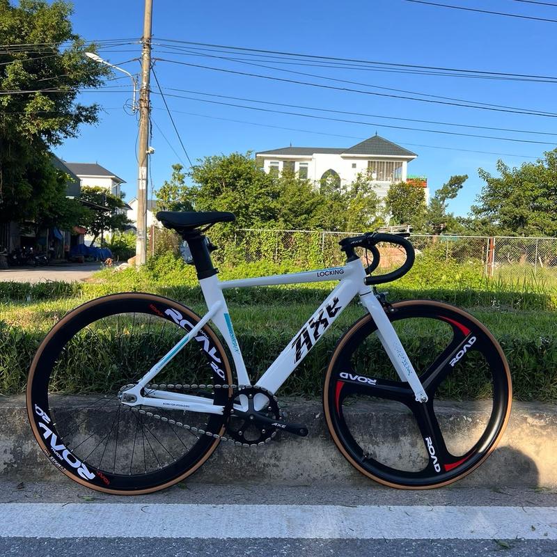 Xe Đạp Fixed Gear AXE Locking 3 Đao Pro Khung Nhôm Gắn Xe Đạp Đạp Xe Đạp