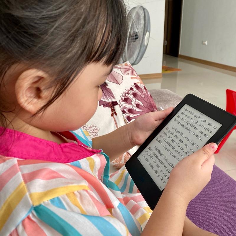 Máy đọc sách Kindle Paperwhite 3 7th, đọc sách không hại mắt, thời lượng Pin lâu, có ánh sáng đèn đọc ban đêm, thư viện sách khổng lồ Bàn Phím