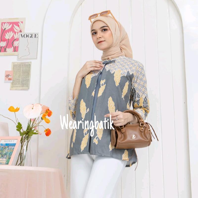 Blouse Mega Mendung - Baju Batik Wanita Kerja Blouse Motif Mega Mendung Warna soft 4
