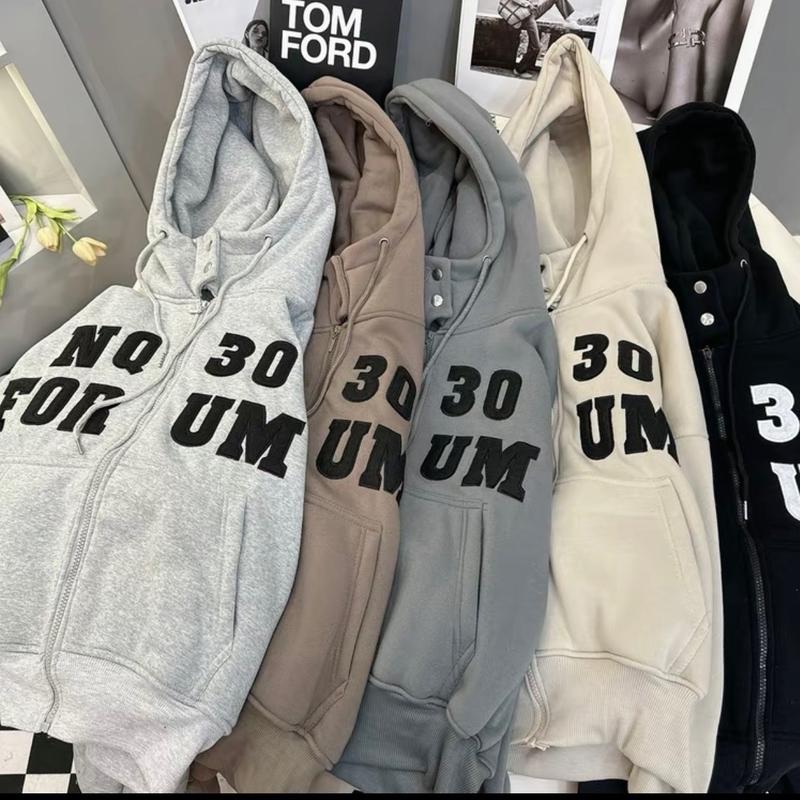 ÁO KHOÁC NỈ DỆT FROM RỘNG THÊU CHỮ, 4TÚI, NÚT CỔ