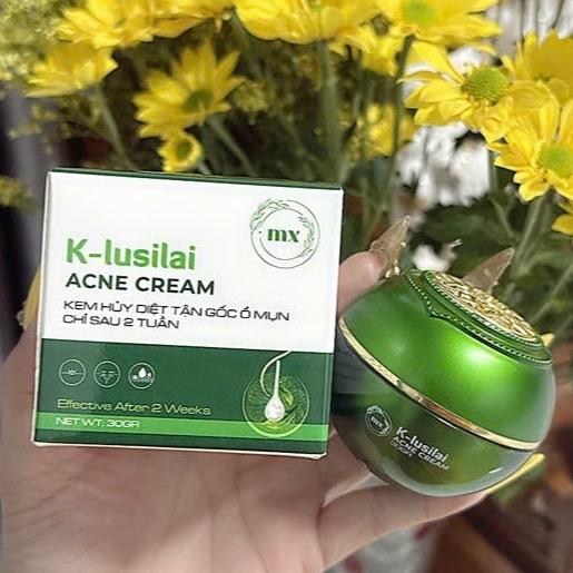 KEM TRỊ MỤN có khả năng gom còi mụn rất nhanh giảm thiểu tối đa tình trạng sưng viêm và không để lại thâm hay sẹo