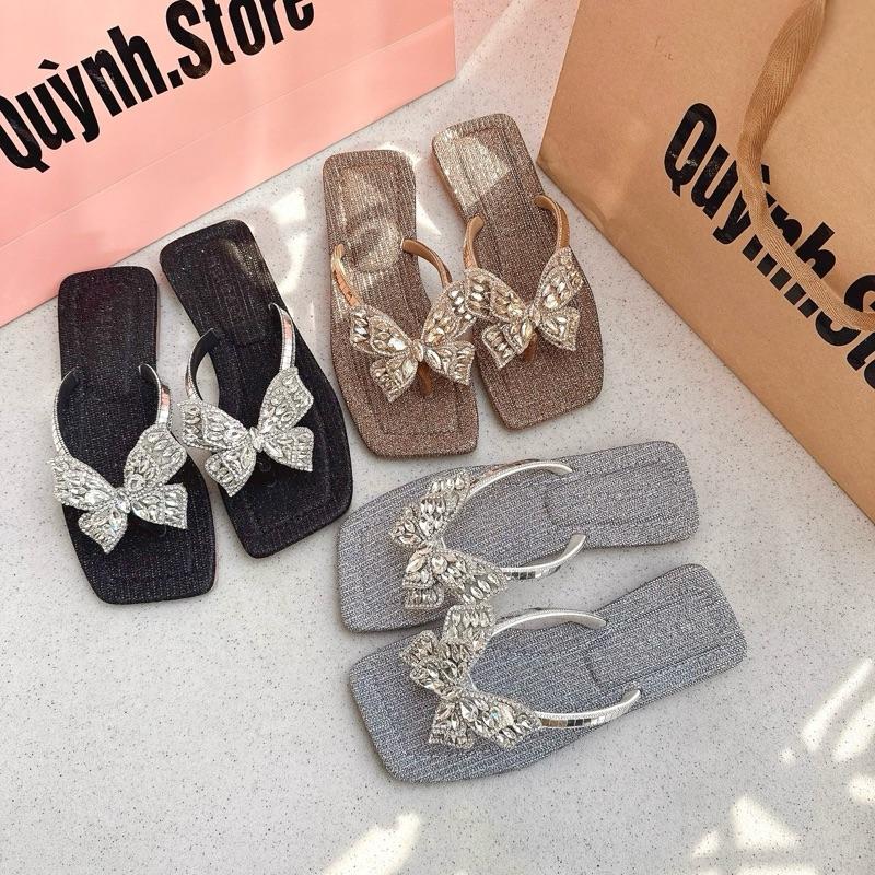    CHÂN GẦY LÙI SIZE  Dép Tông Nữ Mũi Vuông 2 Dây Đá Gắn Nơ Bứm Hai Tầng Hột Đá Sáng Đẹp Đế Chống Trơn Trượt 