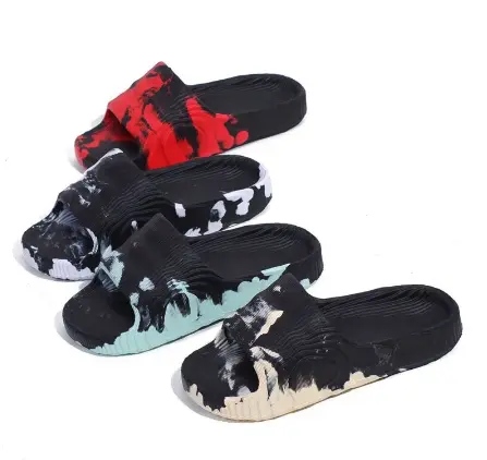 Limitless Sandal Sendal Slip Sandal Pria Slip On Casual Kekinian Terbaru 2023 Sendal Cowok Selop Rumah - Size 39-43 Sendal  Pria Rumahan FashionAnti Slip Loreng Putih Cream Hitam Merah tie dye keceDalam ruangan luar ruangan Karet Shoes