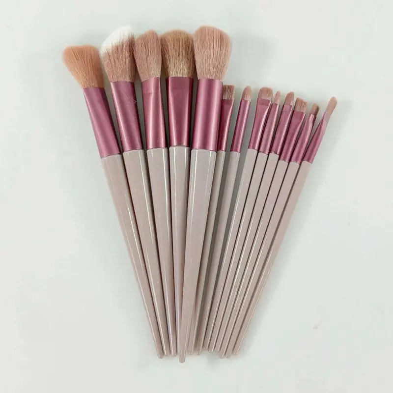 Kuas Make Up Brush Set 13 PCS BE556 1