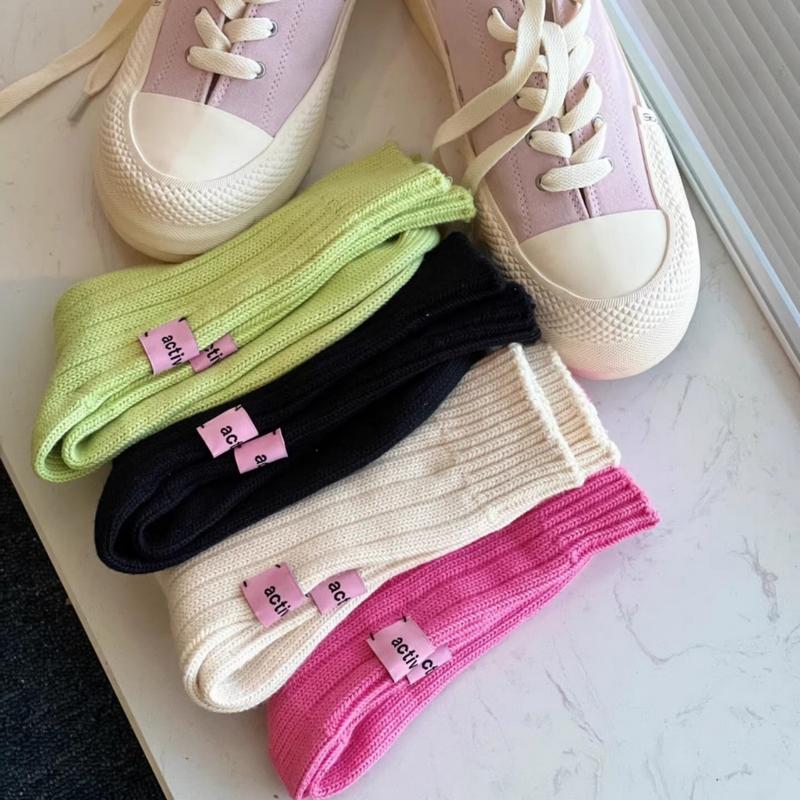 Tất nữ cổ cao len tăm giữ ấm - Vớ unisex chất giữ nhiệt, màu sắc pastel cute VALICA T552 Xmas & Tết 2025 Cotton Voi tất 3