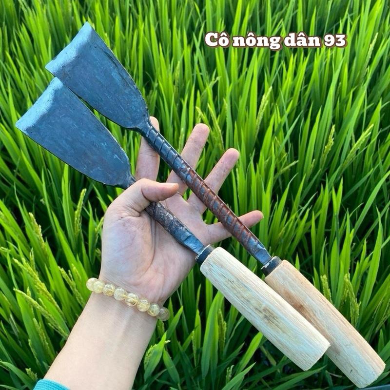 Dầm làm vườn xới cỏ xới đất trồng rau làm thủ công từ thép xoắn dài tầm 34cm_36cm