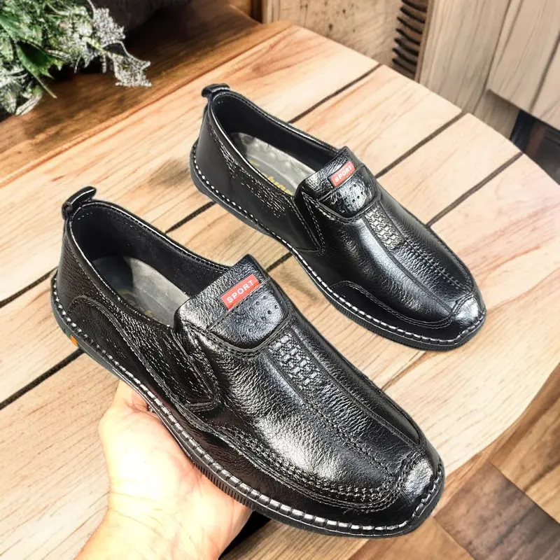 Giày Da bò trung niên cao cấp có 2 màu nâu đen đế cao su đươc khâu chắc chắn size từ 38 đến 43 phom dáng ôm chân, đế chống trơn ( Hàng Hộp ) Nam đế bằng 3