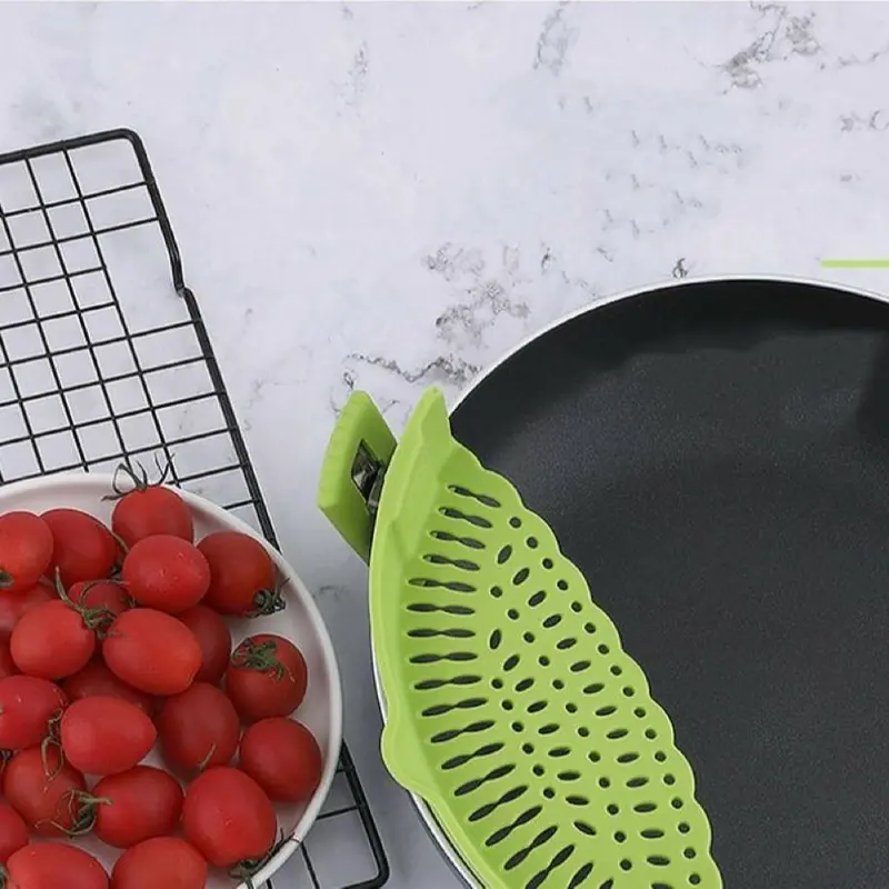 Silicone Clip-on Noodle Colander, 1 Count Multifunctional Food Clip-on Colander, Kitchen Cooking Tool for Meat, Vegetable, Fruit, Utensils 4