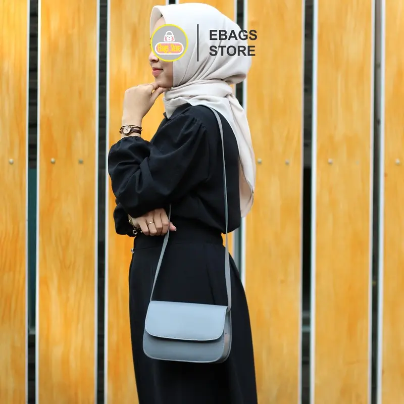 Tas selempang simple model della 2