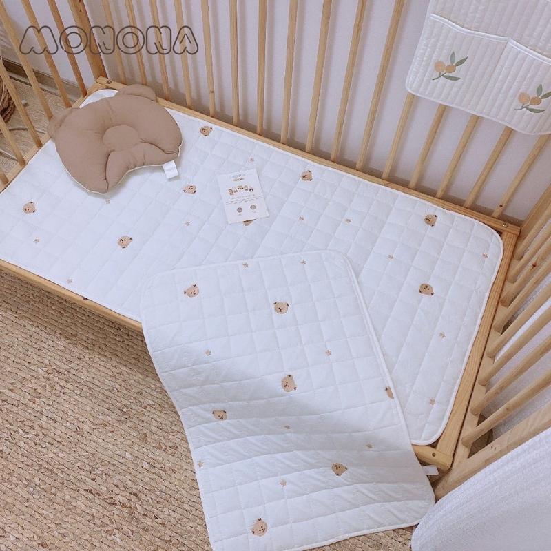 Thảm điều hòa thêu chống thấm trần vuông MONONA cho bé 50*70cm và 60*120cm lót giường nệm, nôi cũi, tiêu chuẩn, thoáng khí Trẻ sơ sinh cao
