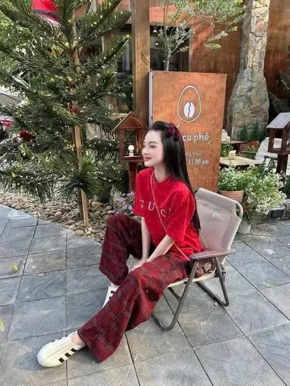 Set Bộ Áo Thun Nam Nữ Unisex In chữ GU Phối Quần Ống Rộng Phom Rộng Tay Lỡ Ong Top Women Cổ Tròn 1