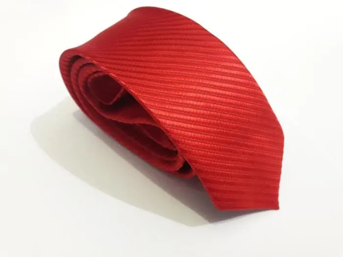 calya merici dasi kantor pria warna merah salur bahan kain polyester tyrone Segitiga 3